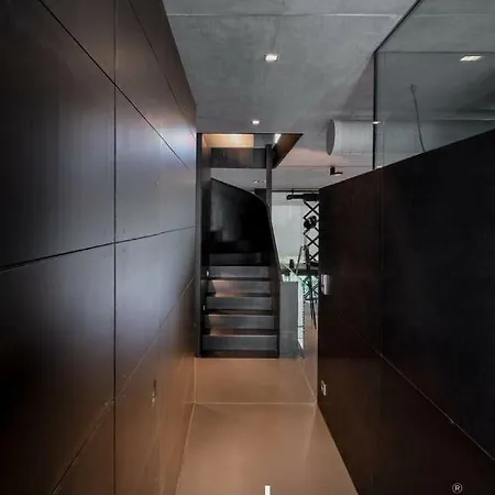 500m² Homm In Kerameikos Atena